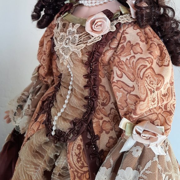 Very Pretty Victorian style Doll. No Box. - Picture 8 of 10